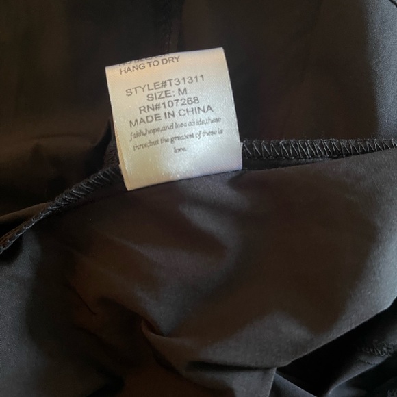 GRACIA Wrap Top Black Medium - Picture 8 of 10
